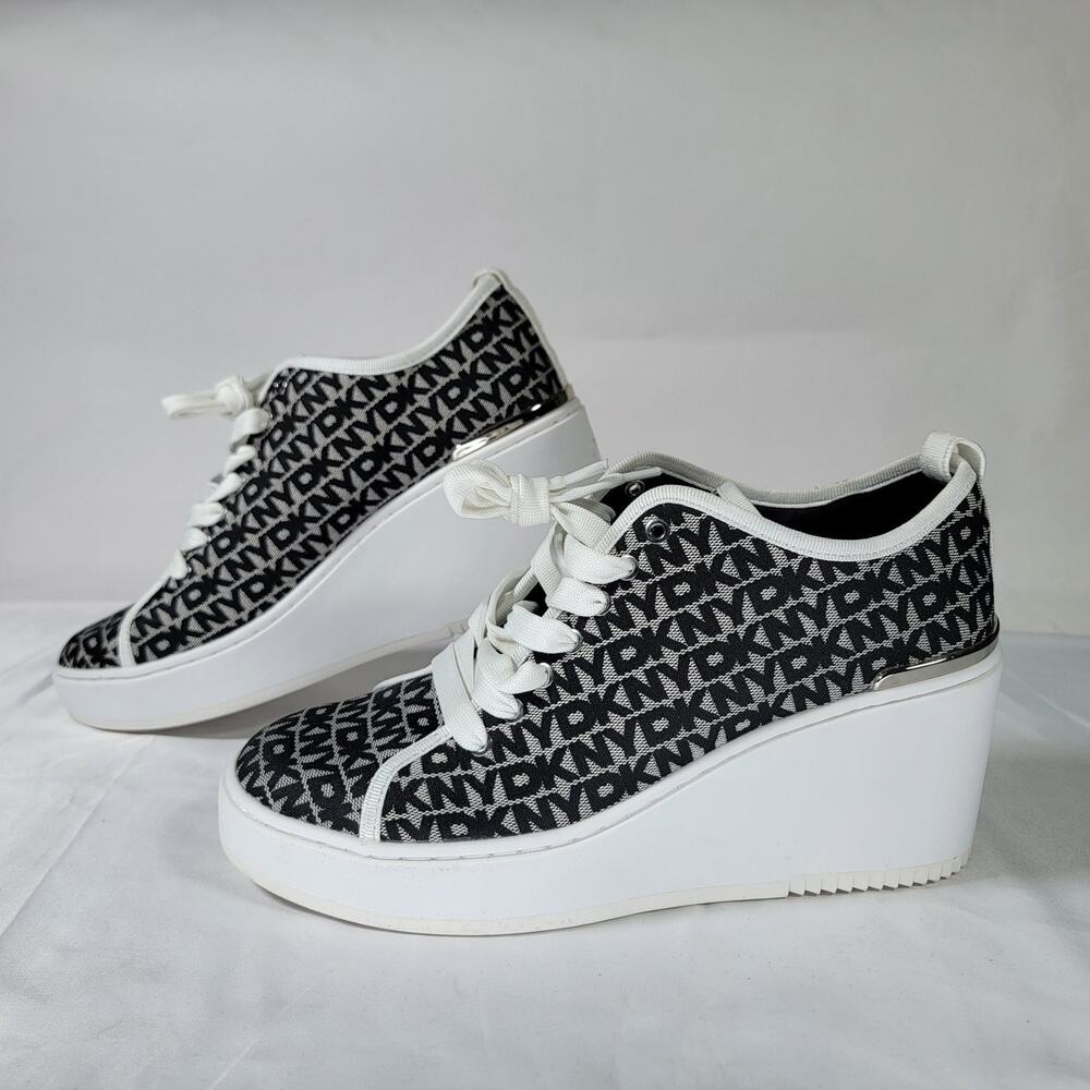 DKNY Byla Wedge Sneakers Women's US 10M Black White Logo Lace Up Platform Shoes